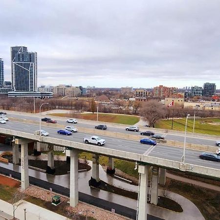 Lakefront Living Downtown Toronto - Free Parking, Gym, Indoor Pool Extérieur photo