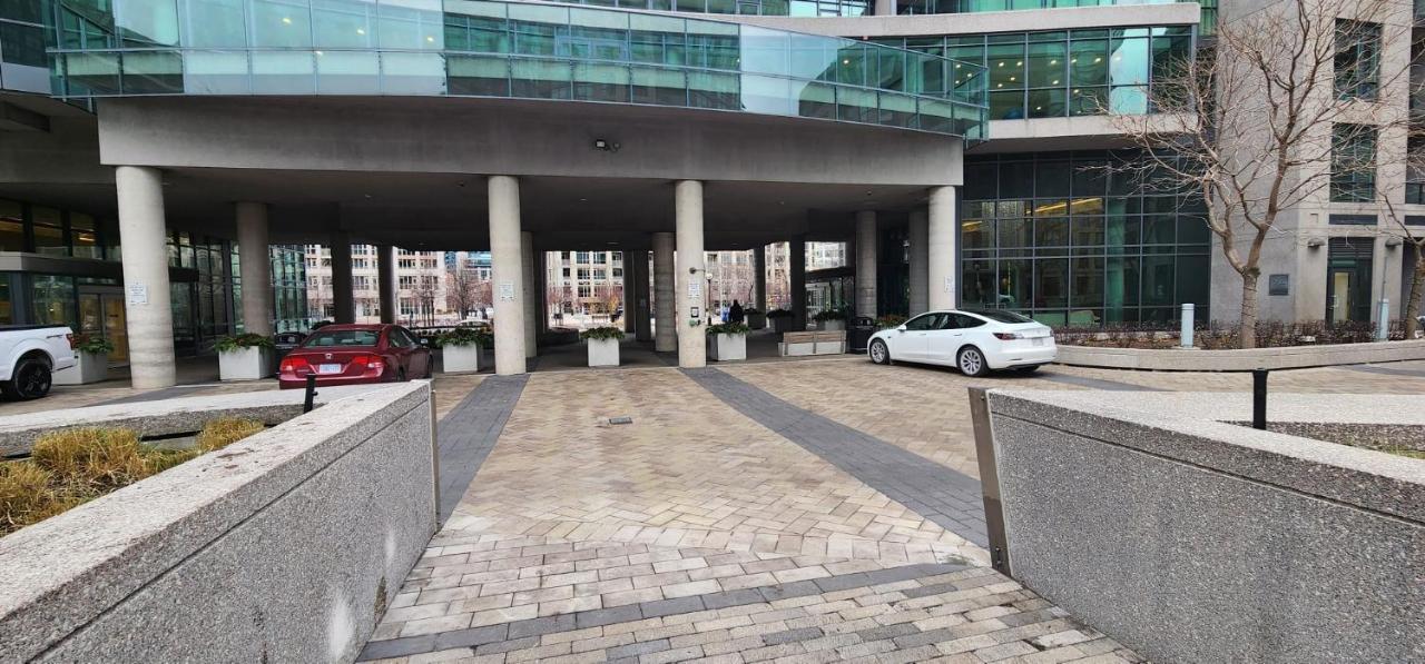 Lakefront Living Downtown Toronto - Free Parking, Gym, Indoor Pool Extérieur photo